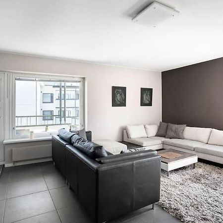روفانييمي Majestic Penthouse With Sauna & High-Speed Wi-Fi And Parking المظهر الخارجي الصورة
